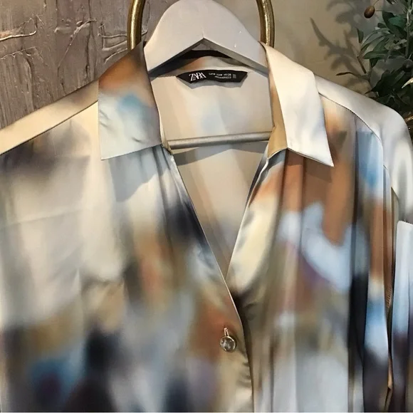 ZARA Multi Color Satin Blouse - Picture 4 of 9